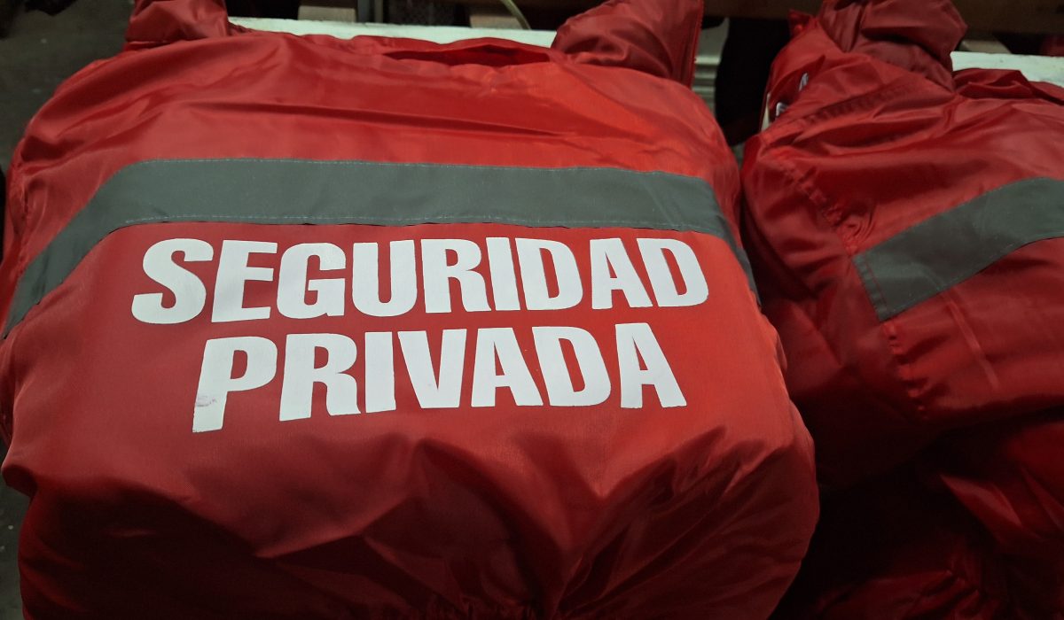 Servicio de bordado industrial personalizado en Santiago